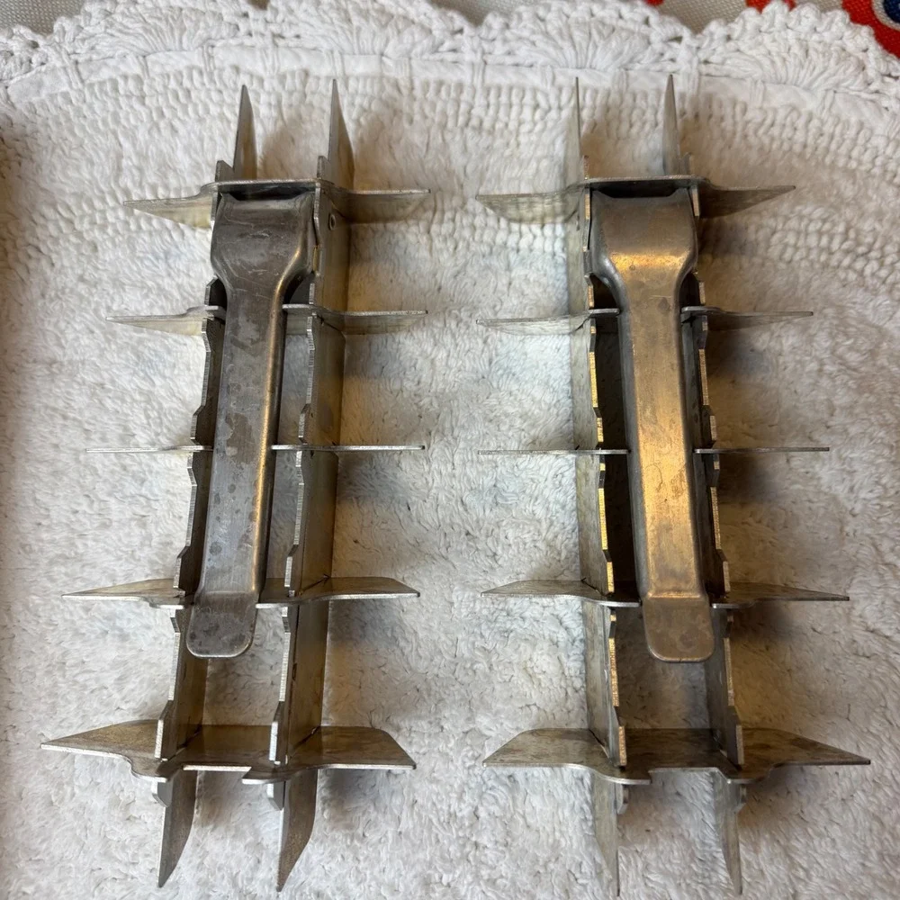 Vintage Metal Ice Cube Tray Set Quick Release Lever Retro Barware Kitchen Decor